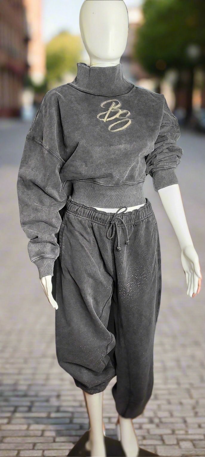 BS Distressed Cropped Jogger Set